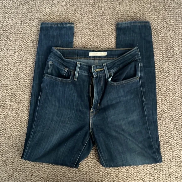 Levi’s 721 high rise skinny jean - Picture 2 of 4